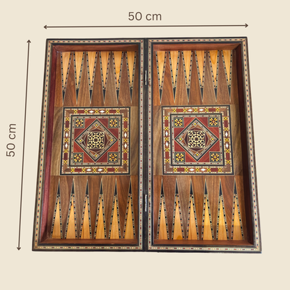Table de Backgammon et d’Échecs Damasquinée Faite à la Main par Gaby Al Dayeh – Chef-d’Œuvre Incrusté de Nacre