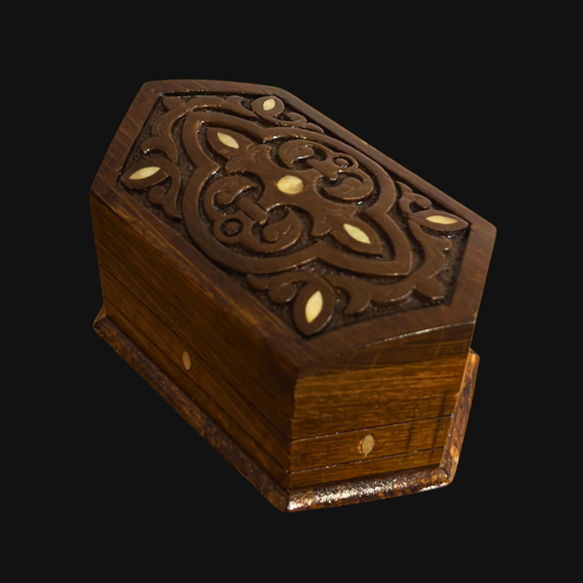 Caja de Haya Tallada a Mano con Nácar y Terciopelo – Diseño Oriental Atemporal