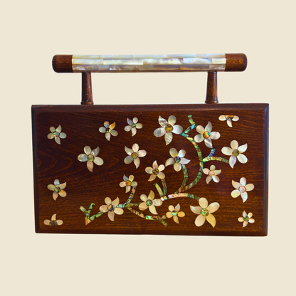 Zenobia – Pochette Damasquine de Luxe en Noyer avec Incrustations de Nacre & Intérieur Brocart