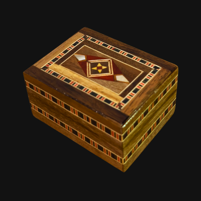 Handcrafted Mosaic Ring Box – Traditional Damascus Art & Velvet Interior